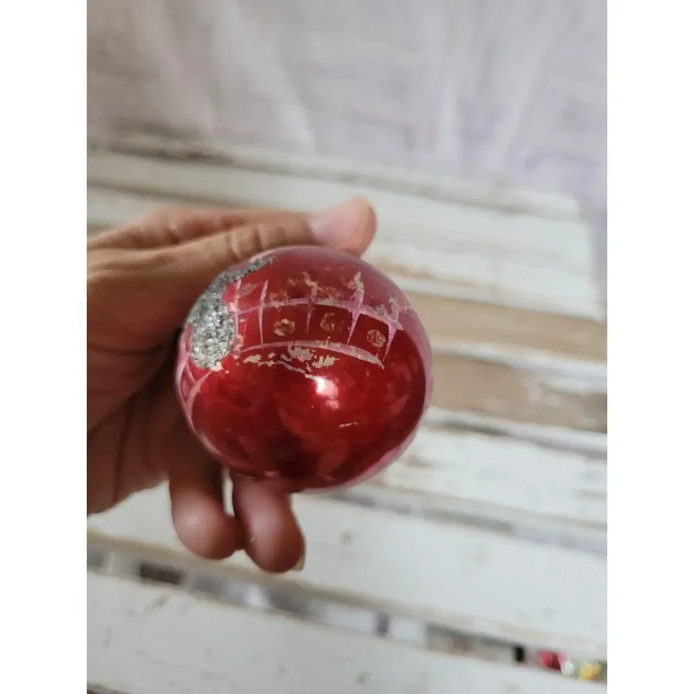 Vintage red ball snowman ornament Xmas holiday tre‎